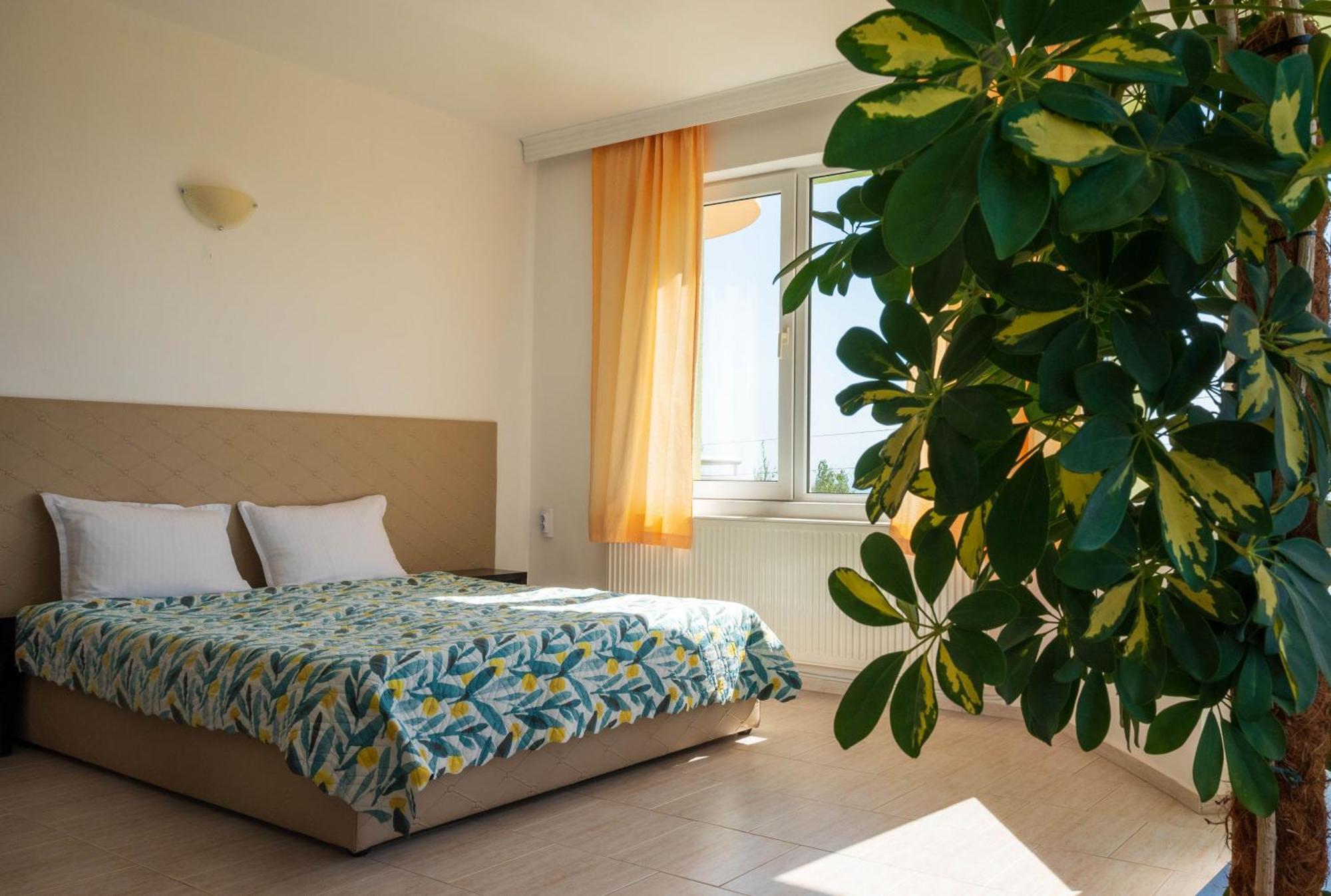 Family Hotel Perla Golden Sands Exterior photo